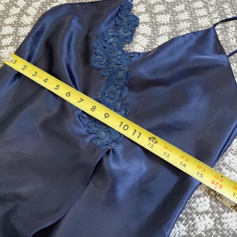 Intime Of California Vintage Blue Satin Applique Gown Nightgown Size S Lingerie‎ - Picture 4 of 9